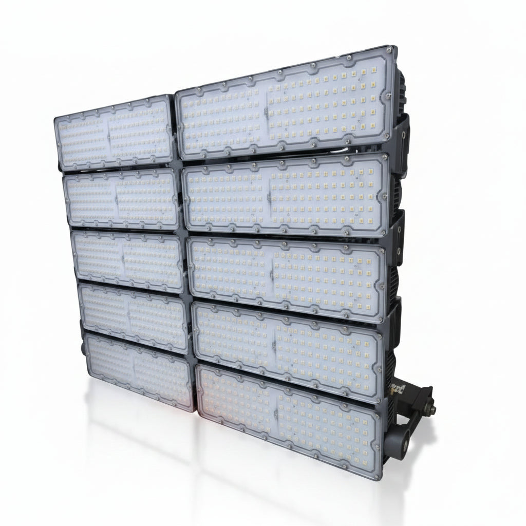 1000W Industrial heavy duty LED Modular flood light (available only on order).