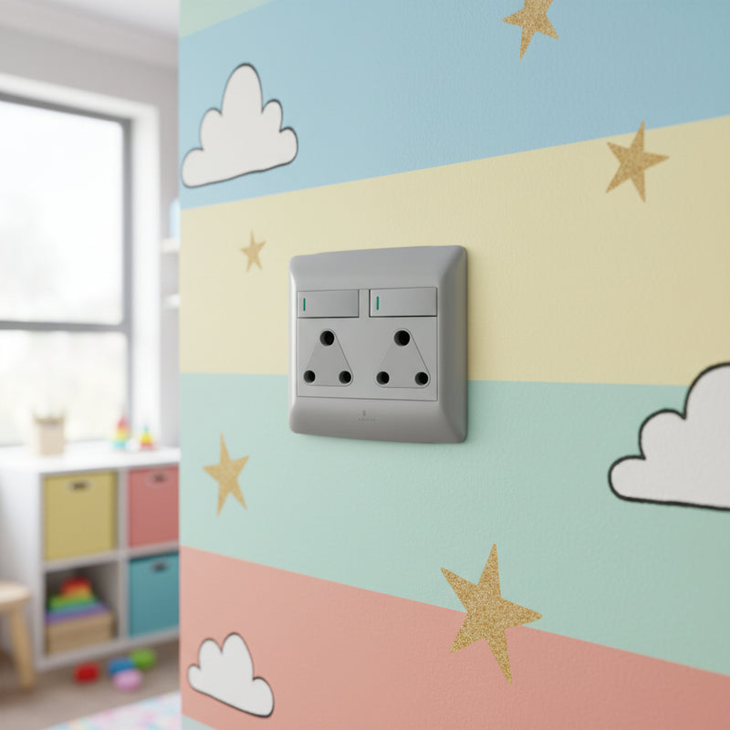4×4 Double Socket - Silver.