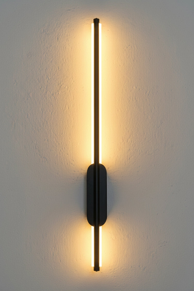 18W LED Wall Lamp - Black.